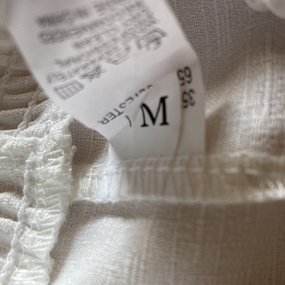 NWOT White harem pants with wide elastic top. - Picture 3 of 5